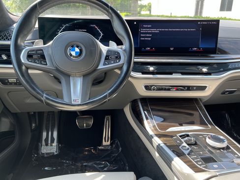 Used 2023 BMW X7 xDrive40i w/ Executive Package AWD/4WD image 30