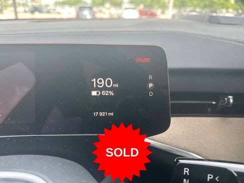 Certified 2025 Volvo EX90 Plus AWD/4WD image 30