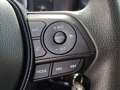 Used 2020 Toyota Corolla LE image 23