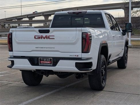 Certified 2024 GMC Sierra 2500 AT4 w/ AT4 Premium Plus Package image 4