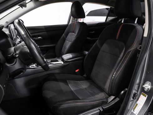 Used 2023 Nissan Sentra SR w/ Trunk Package image 31