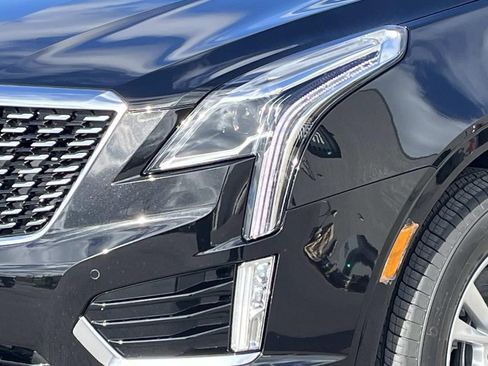 New 2026 Cadillac XT5 Luxury image 9