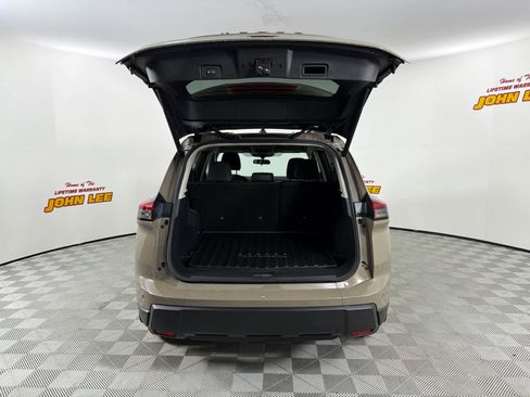 New 2026 Nissan Rogue SV image 5