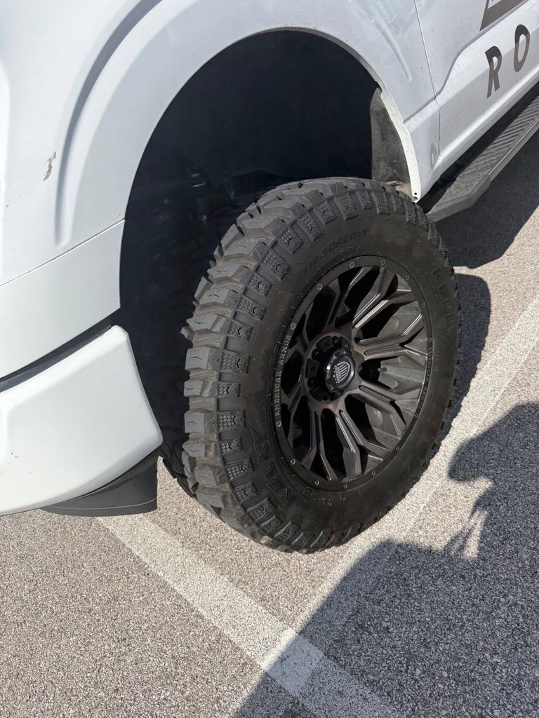 Used 2022 Ford F150 XLT w/ Equipment Group 302A High AWD/4WD image 10