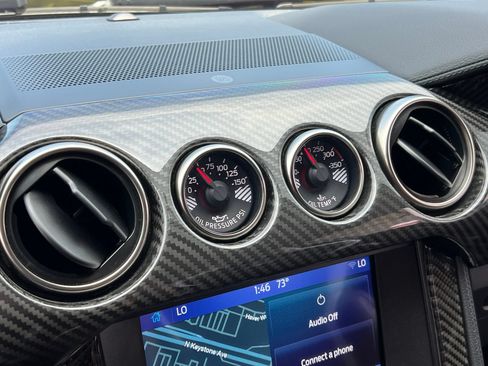 Used 2021 Ford Mustang Shelby GT500 w/ Carbon Fiber Track Pack RWD image 30