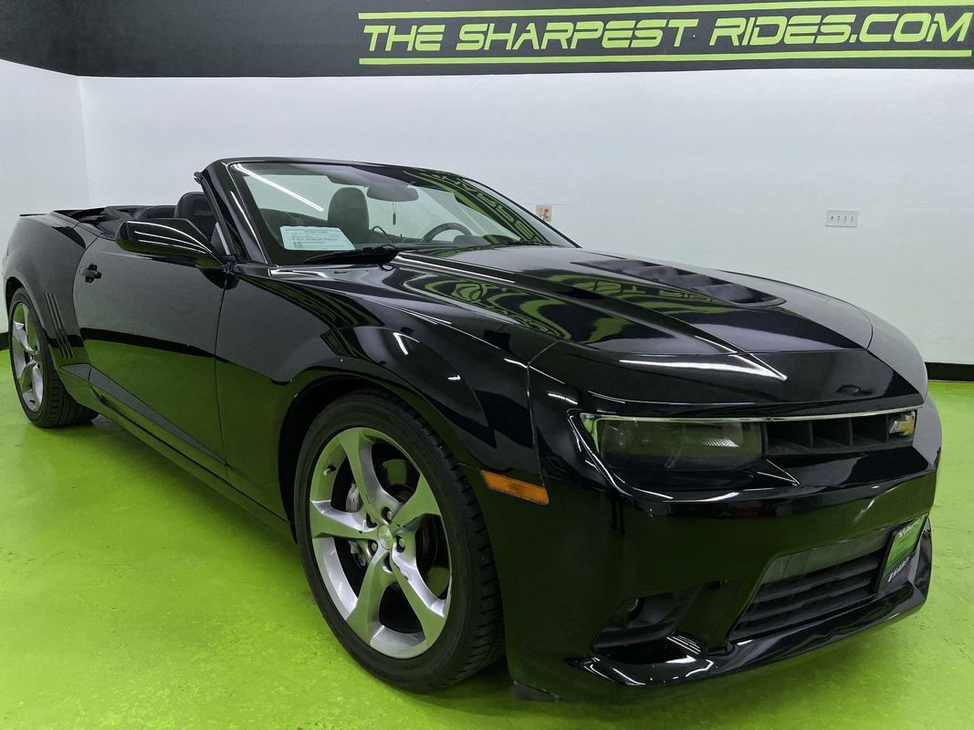Used 2014 Chevrolet Camaro SS w/ RS Package RWD image 2