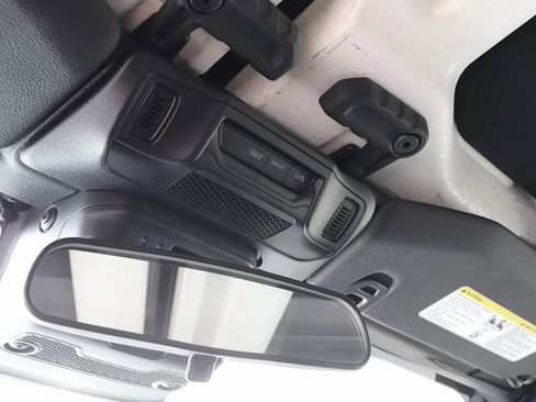 Used 2024 Jeep Gladiator Sport image 37