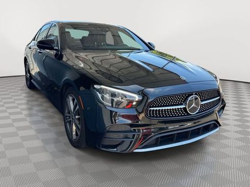 Used 2022 Mercedes-Benz E 350 4MATIC Sedan image 4