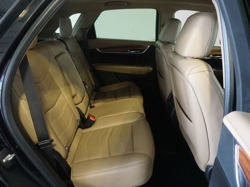 Used 2019 Cadillac XT5 Platinum AWD/4WD image 26