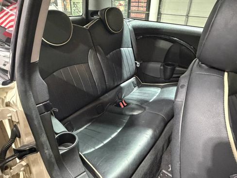 Used 2009 MINI Cooper Clubman Hardtop FWD image 13