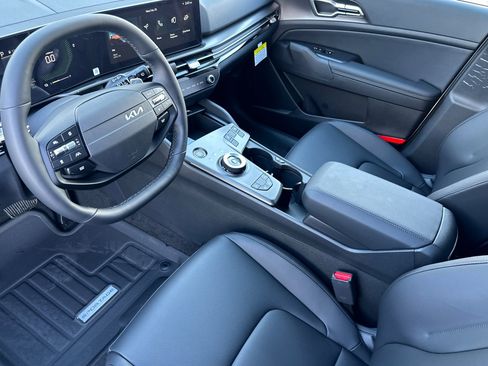 New 2026 Kia Sportage EX image 11