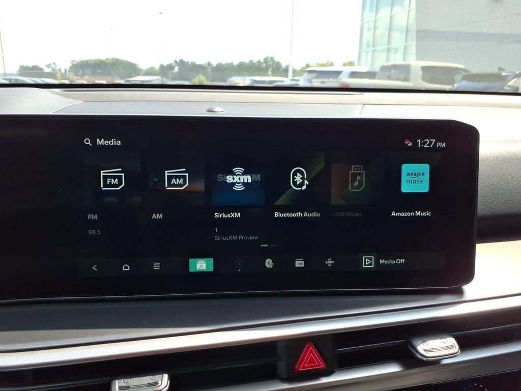 Certified 2026 Kia Sorento LX FWD image 17