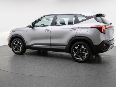 Used 2025 Kia Seltos S FWD image 6