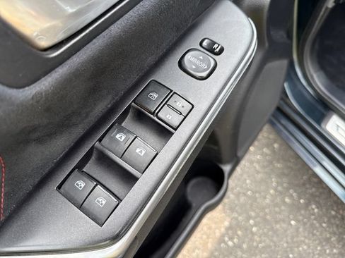Used 2015 Toyota Camry XSE w/ Moonroof Package FWD image 25