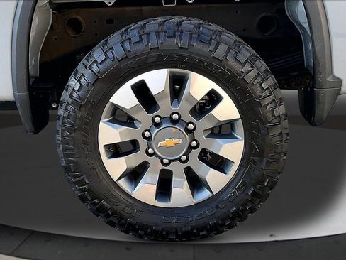 Used 2024 Chevrolet Silverado 2500 Custom w/ Custom Convenience Package image 36