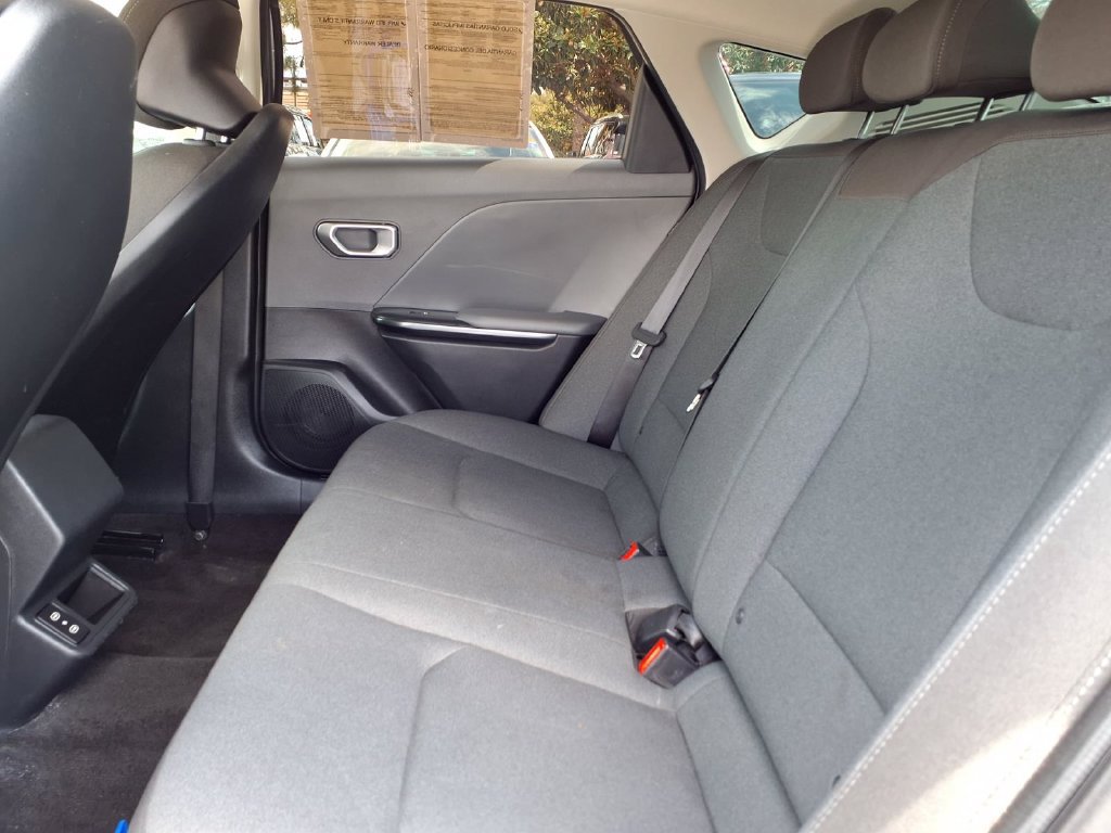 Certified 2025 Kia K4 FWD image 11