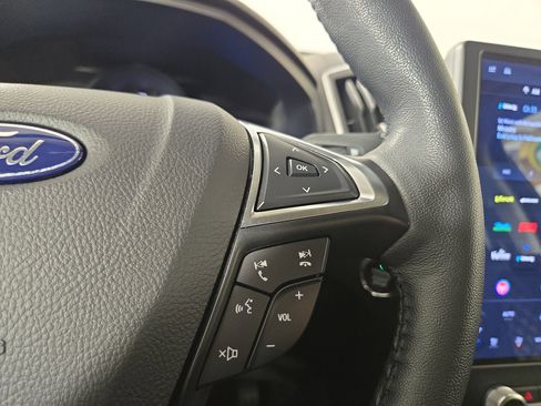 Used 2024 Ford Edge Titanium image 16