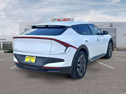 Used 2025 Kia EV6 Light RWD image 5