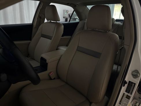 Used 2014 Toyota Camry XLE image 25