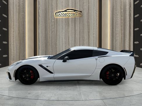 Used 2017 Chevrolet Corvette Stingray Coupe w/ Carbon Flash Badge Package image 4