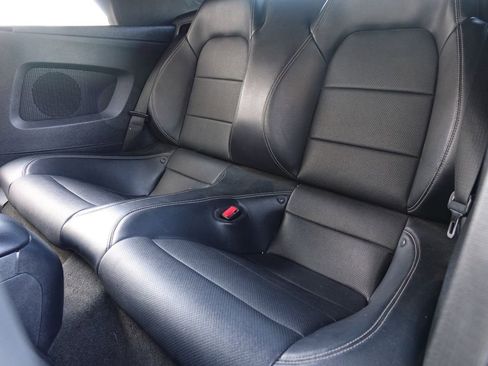 Used 2017 Ford Mustang Premium image 11