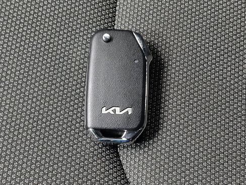 Used 2024 Kia Forte LXS w/ LXS Technology Package image 32