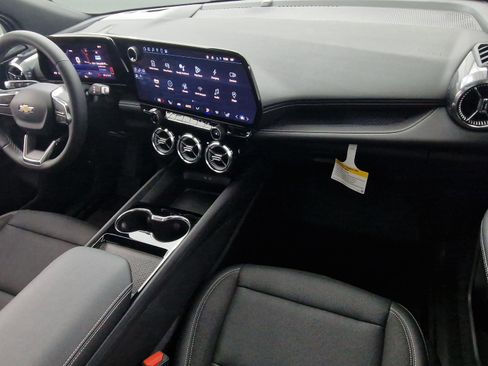 New 2025 Chevrolet Blazer EV LT image 15