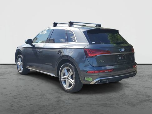 Used 2023 Audi Q5 e Premium w/ Convenience Package AWD/4WD image 3