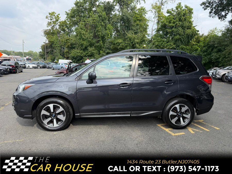 Used 2017 Subaru Forester 2.5i Premium w/ All-Weather Package AWD/4WD image 3