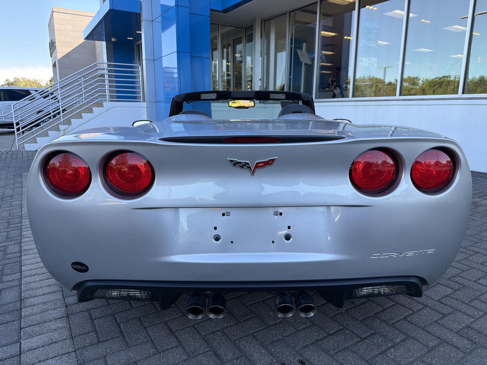 Used 2006 Chevrolet Corvette Convertible w/ Preferred Equipment Group RWD image 4