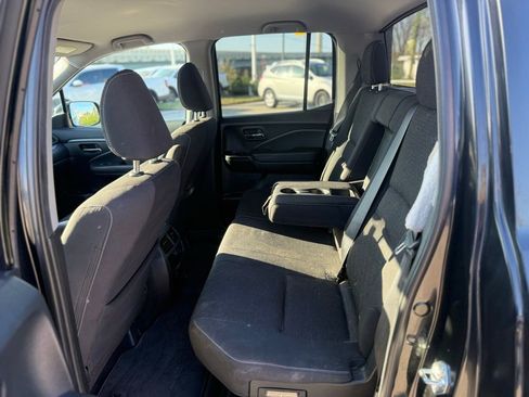 Used 2021 Honda Ridgeline Sport image 15