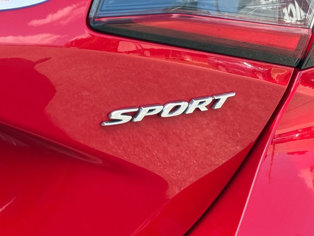 Used 2022 Honda Civic Sport image 17