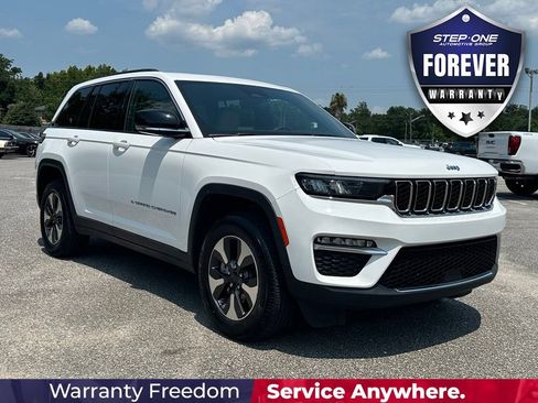 Used 2024 Jeep Grand Cherokee Limited 4xe AWD/4WD image 8