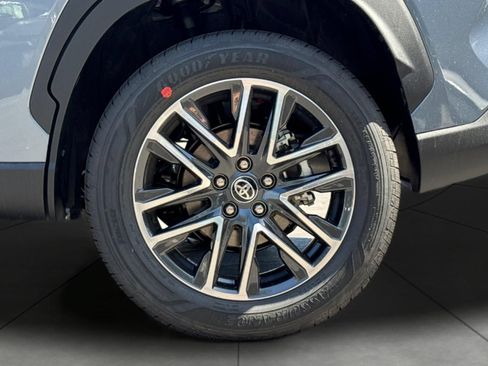 New 2026 Toyota Corolla Cross XLE FWD image 34
