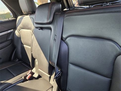 Used 2019 Ford Explorer Sport image 12