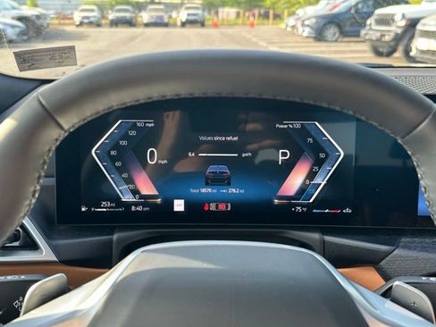 Used 2025 BMW 330i xDrive Sedan w/ Premium Package image 25