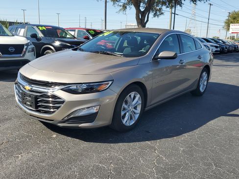 Used 2024 Chevrolet Malibu LT image 3