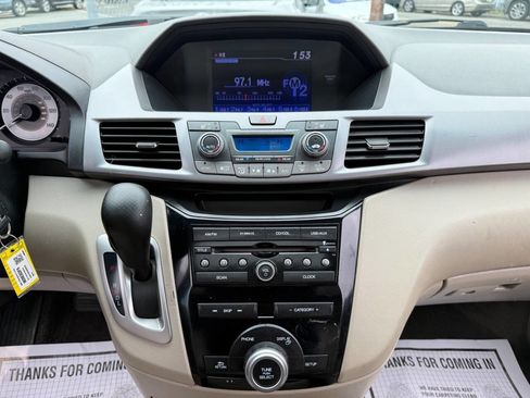 Used 2012 Honda Odyssey EX-L image 17