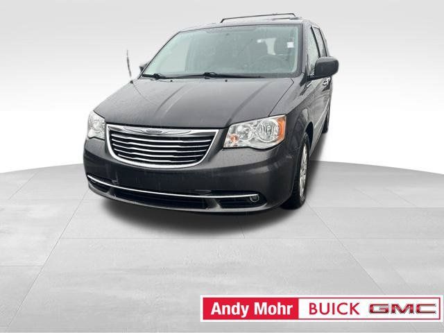 Used 2016 Chrysler Town & Country Touring w/ Driver Convenience Group FWD image 7