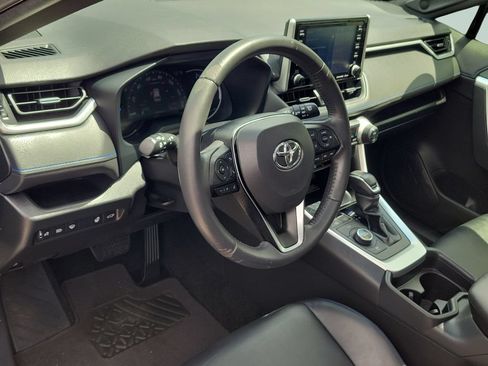 Used 2020 Toyota RAV4 XSE AWD/4WD image 15