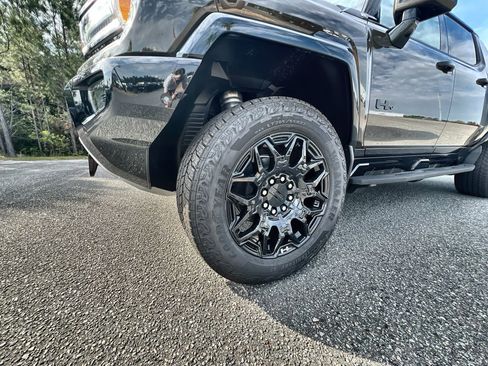 New 2025 GMC Hummer EV 3X w/ LPO, Dark Essentials Package image 67