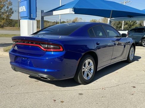 Used 2020 Dodge Charger SXT image 3