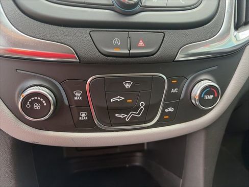 Used 2023 Chevrolet Equinox LT image 17