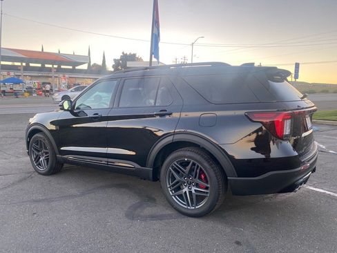 New 2026 Ford Explorer ST w/ Sun And Sound Package AWD/4WD image 5