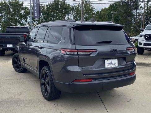 Used 2023 Jeep Grand Cherokee L Limited w/ Black Appearance Package RWD image 6