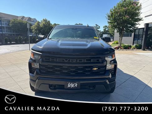 Used 2022 Chevrolet Silverado 1500 Custom AWD/4WD image 2
