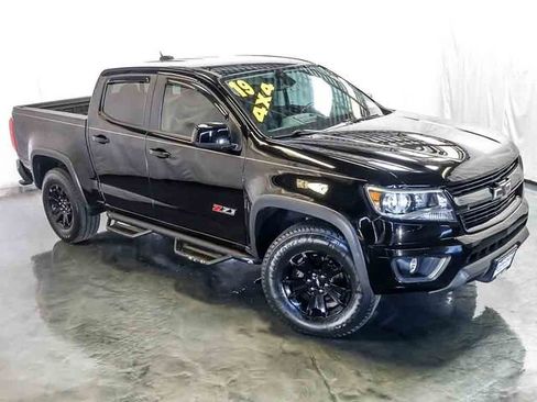 Certified 2019 Chevrolet Colorado Z71 w/ Z71 Midnight Edition AWD/4WD image 6
