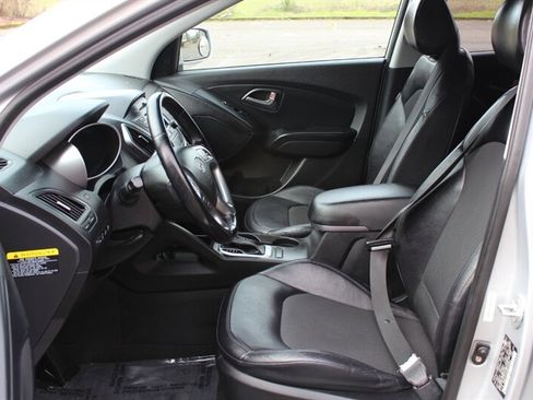 Used 2014 Hyundai Tucson SE image 10