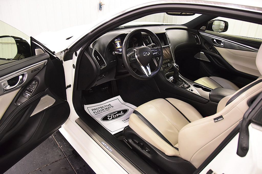 Used 2022 INFINITI Q60 3.0t Luxe w/ Essential Package AWD/4WD image 16