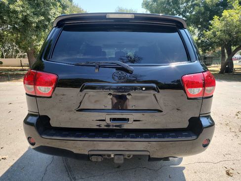 Used 2013 Toyota Sequoia SR5 w/ Premium Pkg RWD image 6